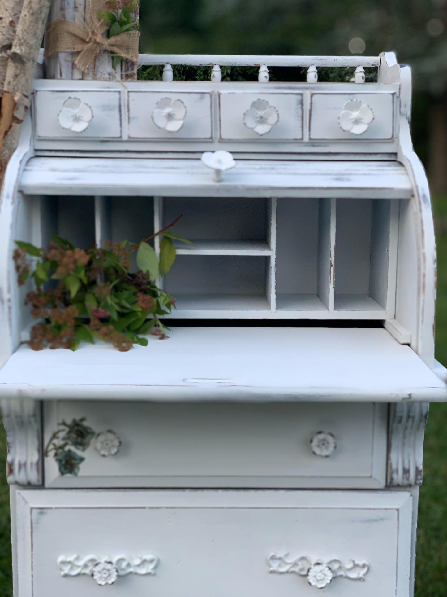 Mini Vintage Dresser